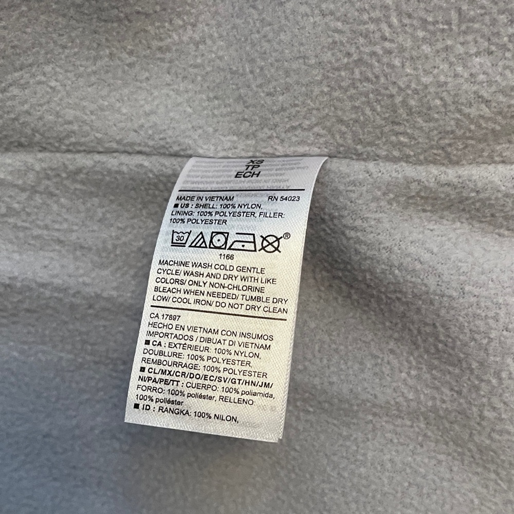 Old Navy Daylight Gray Puffer Vest XS Like New! - Picture 10 of 11